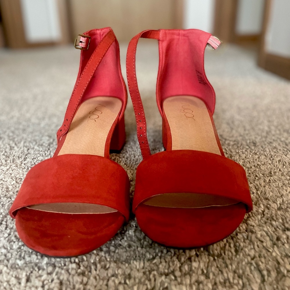 Strap heeled red sandals